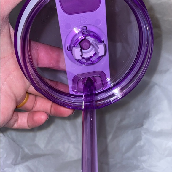 Stanley x Olivia Rodrigo Quencher H2.0 FlowState™ Tumbler | 40 OZ - Picture 7 of 7